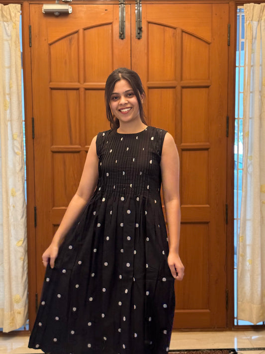 Black polka Pintuck Dress